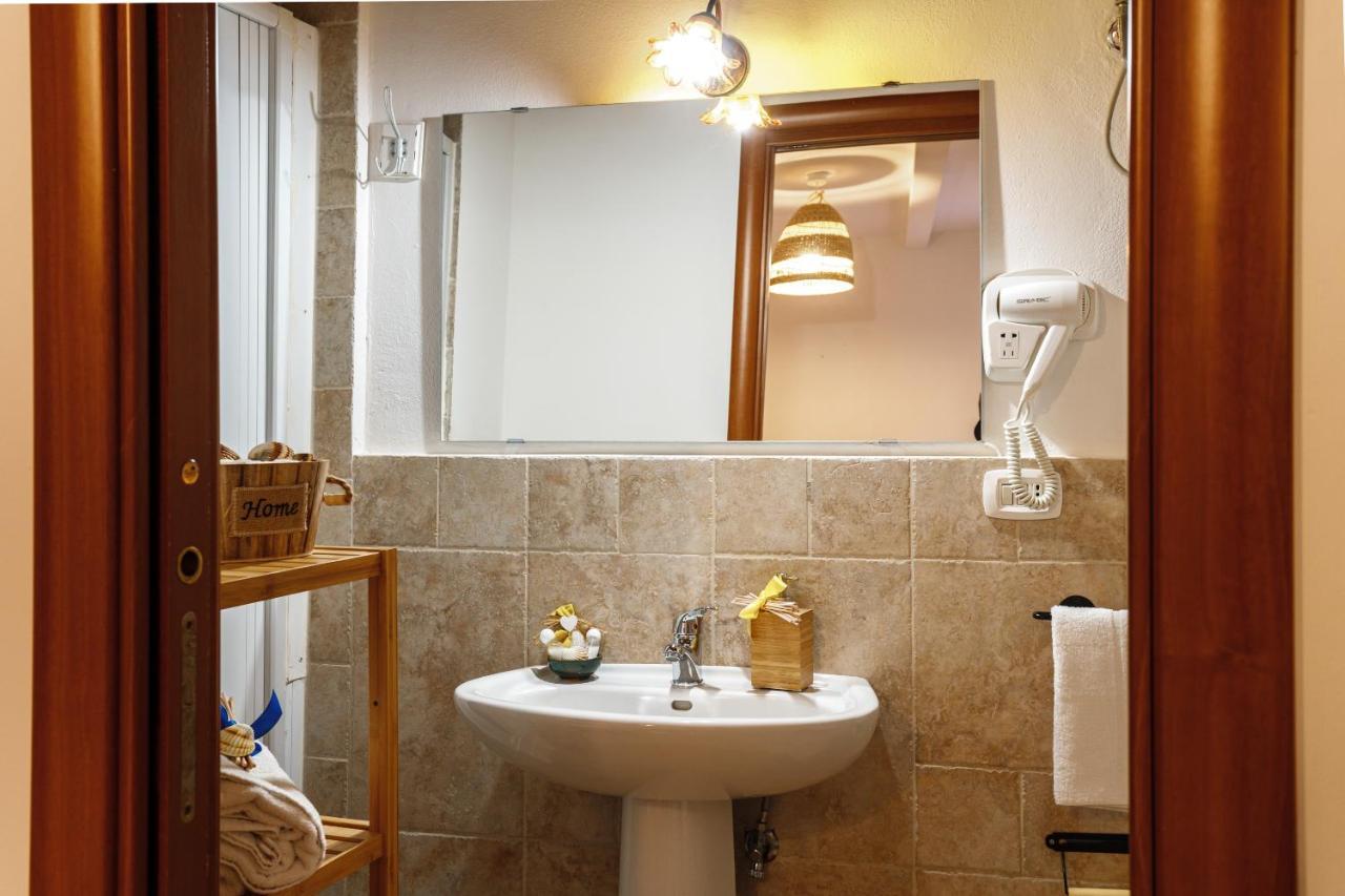 B&B La Corte San Francesco Bari Zewnętrze zdjęcie