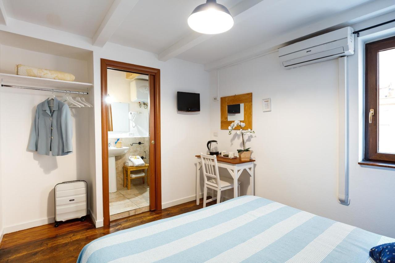 B&B La Corte San Francesco Bari Zewnętrze zdjęcie