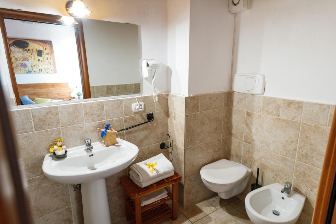 B&B La Corte San Francesco Bari Zewnętrze zdjęcie